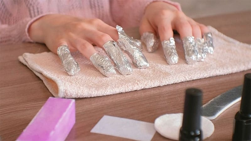 ژلیش ناخن را چطور می توان در خانه پاک کرد؟