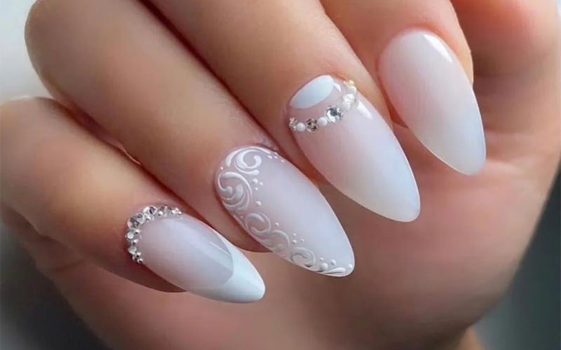 ایده ناخن عروس فرنچ ساده و شیک